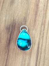Load image into Gallery viewer, Black Bridge Variscite Petite Pendant